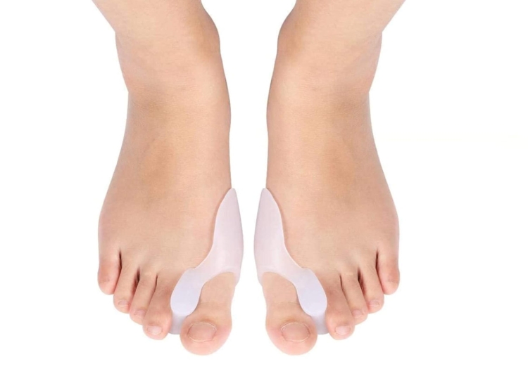 Silikonowa osłona na haluksa z klinem 2szt