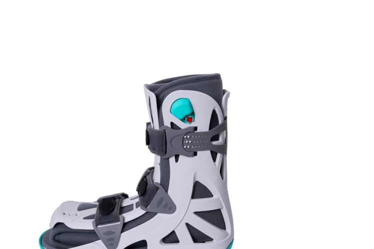 Orteza stopowo-goleniowa "AIR WALKER DUOSHELL" SHORT